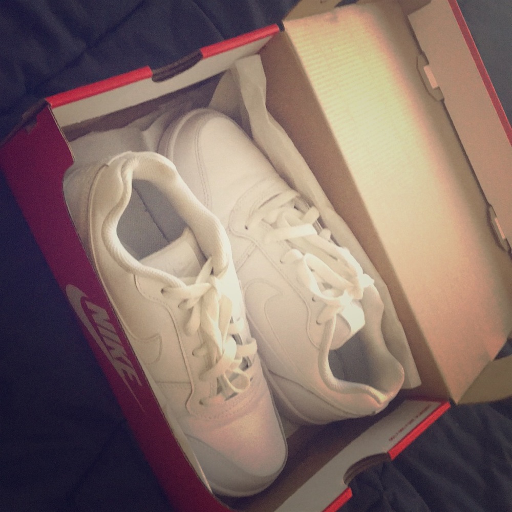 Women’s Nike Ebernon Low